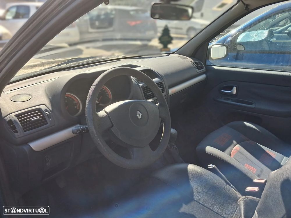 Renault Clio 1.2 16V Extreme - 8