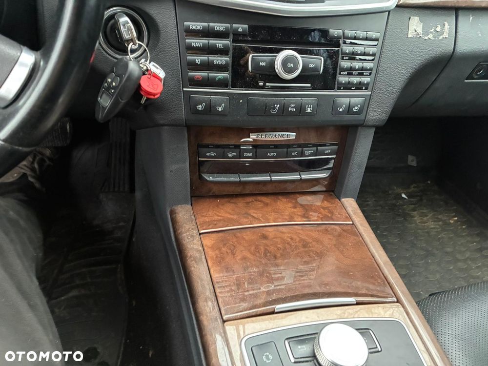 Mercedes-Benz Klasa E 350 CDI DPF 4Matic BlueEFFICIENCY 7G-TRONIC Avantgarde - 8