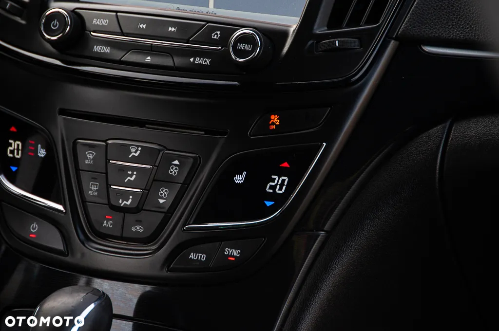 Opel Insignia Country Tourer 2.0 Diesel Exclusive - 40