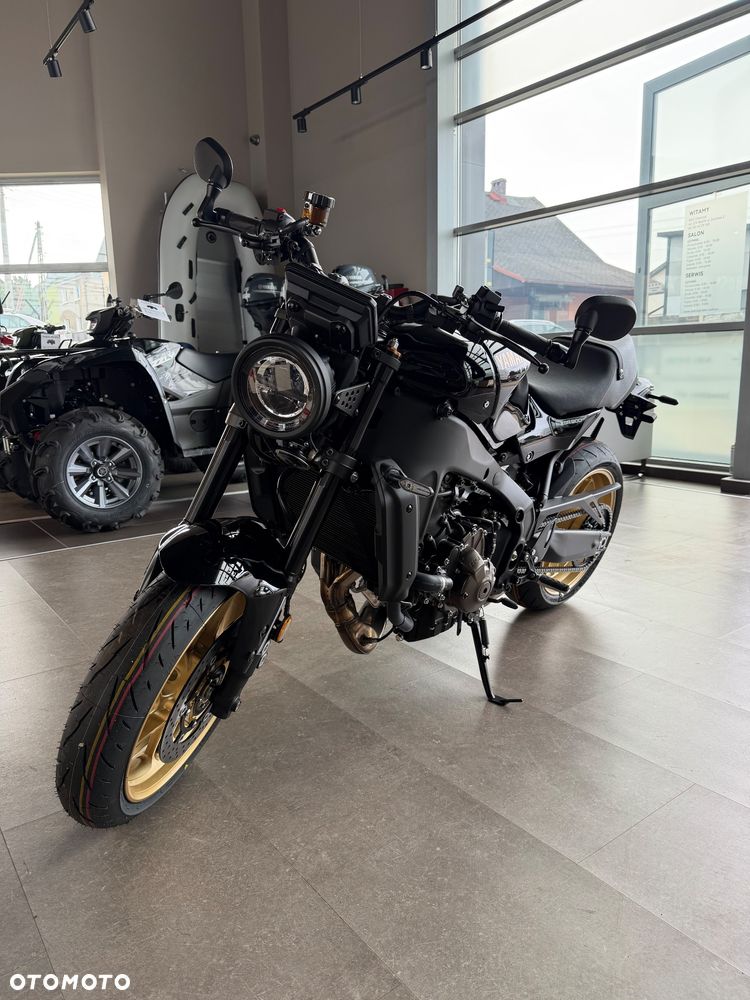 Yamaha XSR - 1