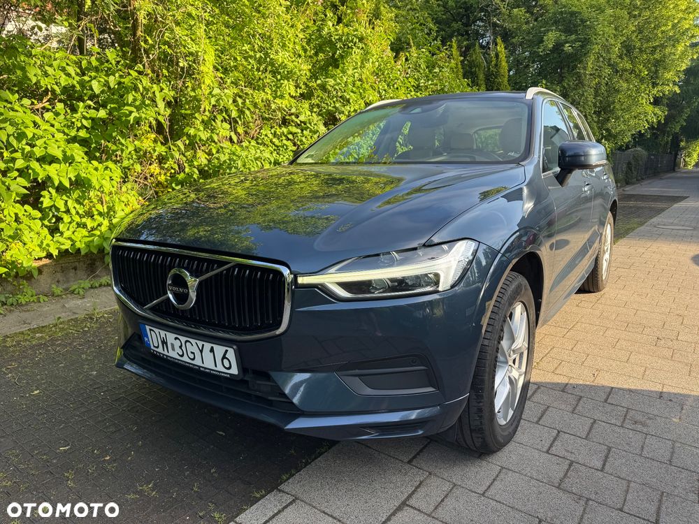 Volvo XC 60 B4 D AWD Momentum Pro - 2