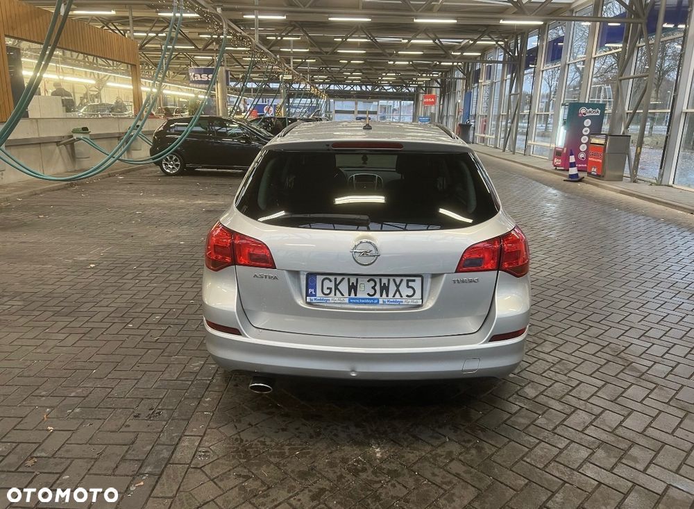 Opel Astra 1.4 Turbo Sports Tourer - 6