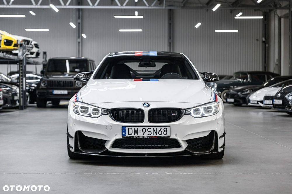 BMW M4 - 4