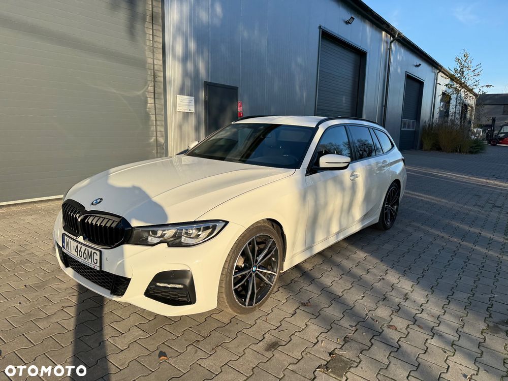 BMW Seria 3 320i M Sport Sport - 14
