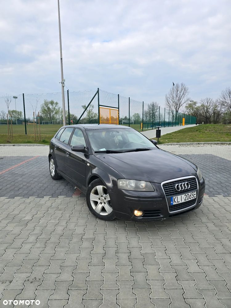 Audi A3 Sportback 2.0 TDI DPF Ambiente - 3