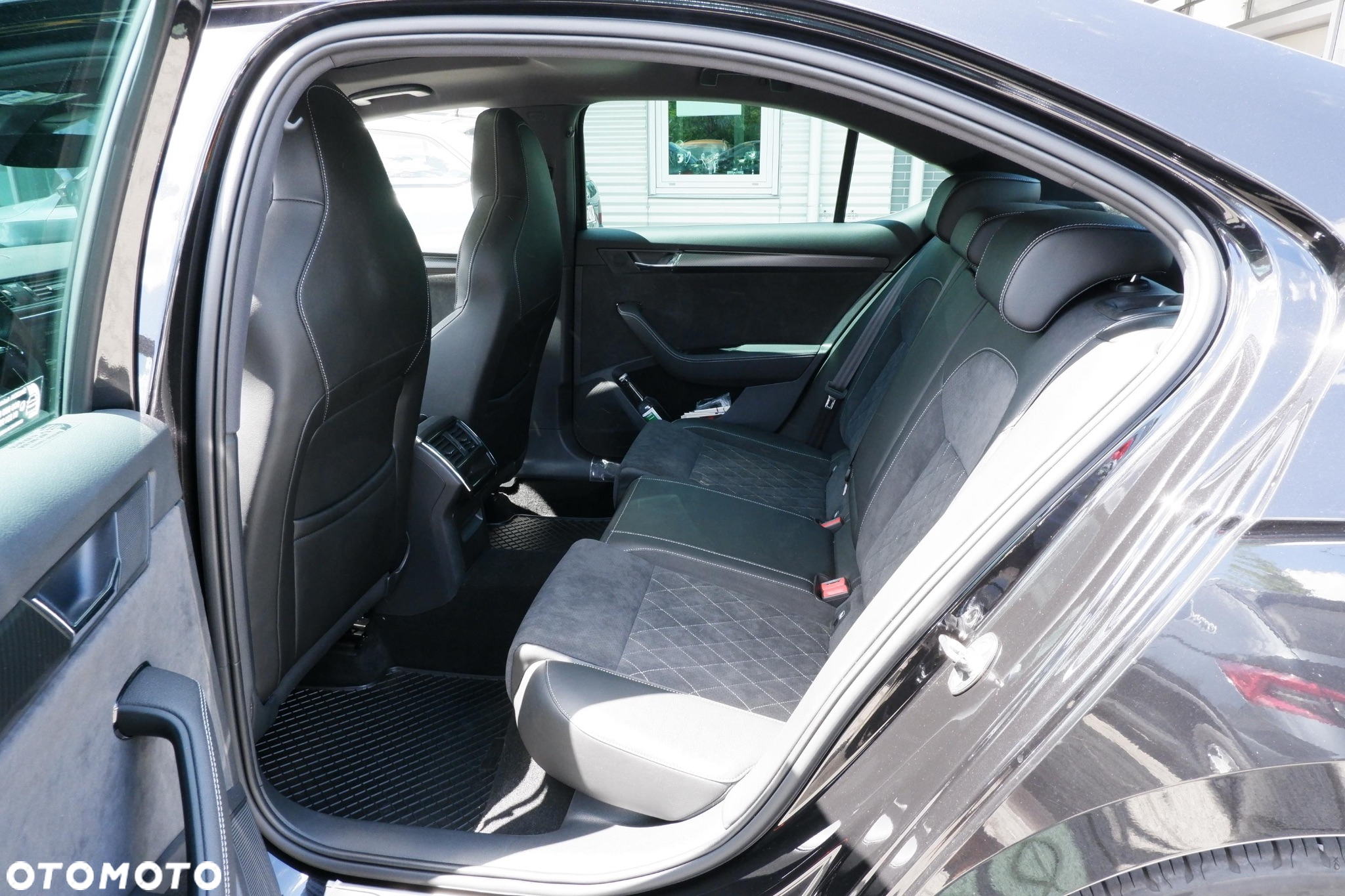 Skoda Superb 1.4 TSI Plug-In Hybrid Sportline DSG - 12