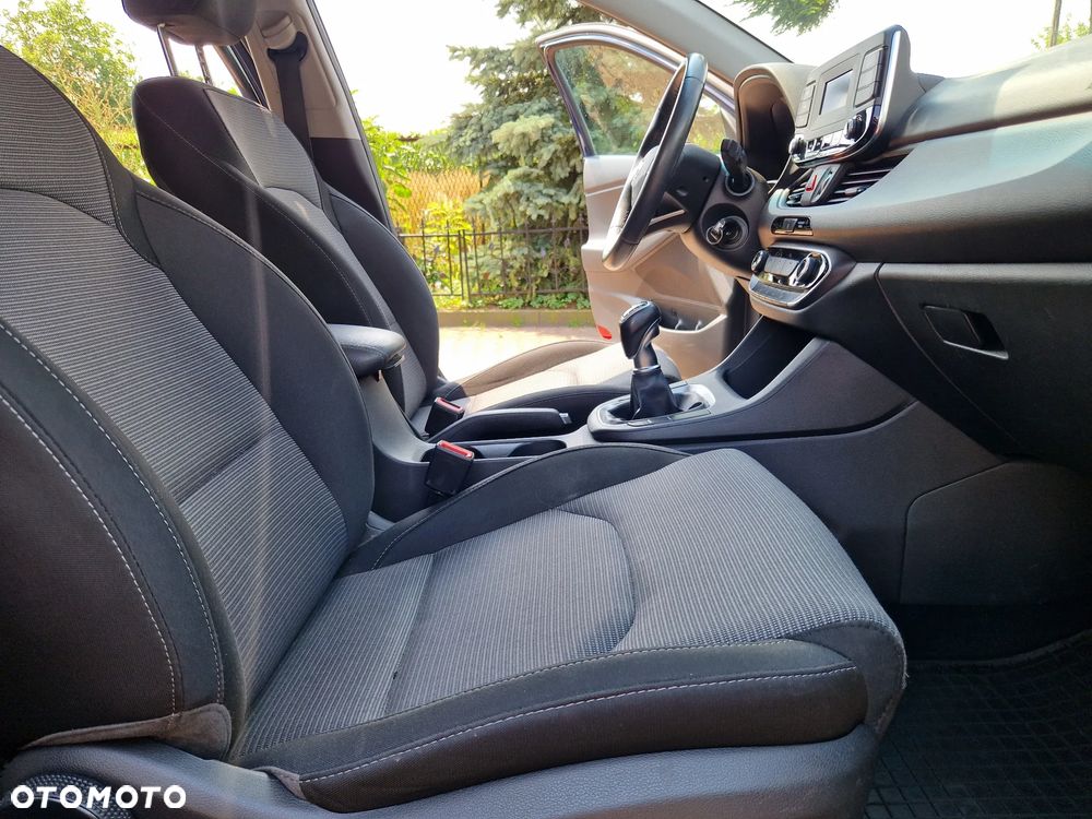 Hyundai i30 1.4 GO Plus - 25