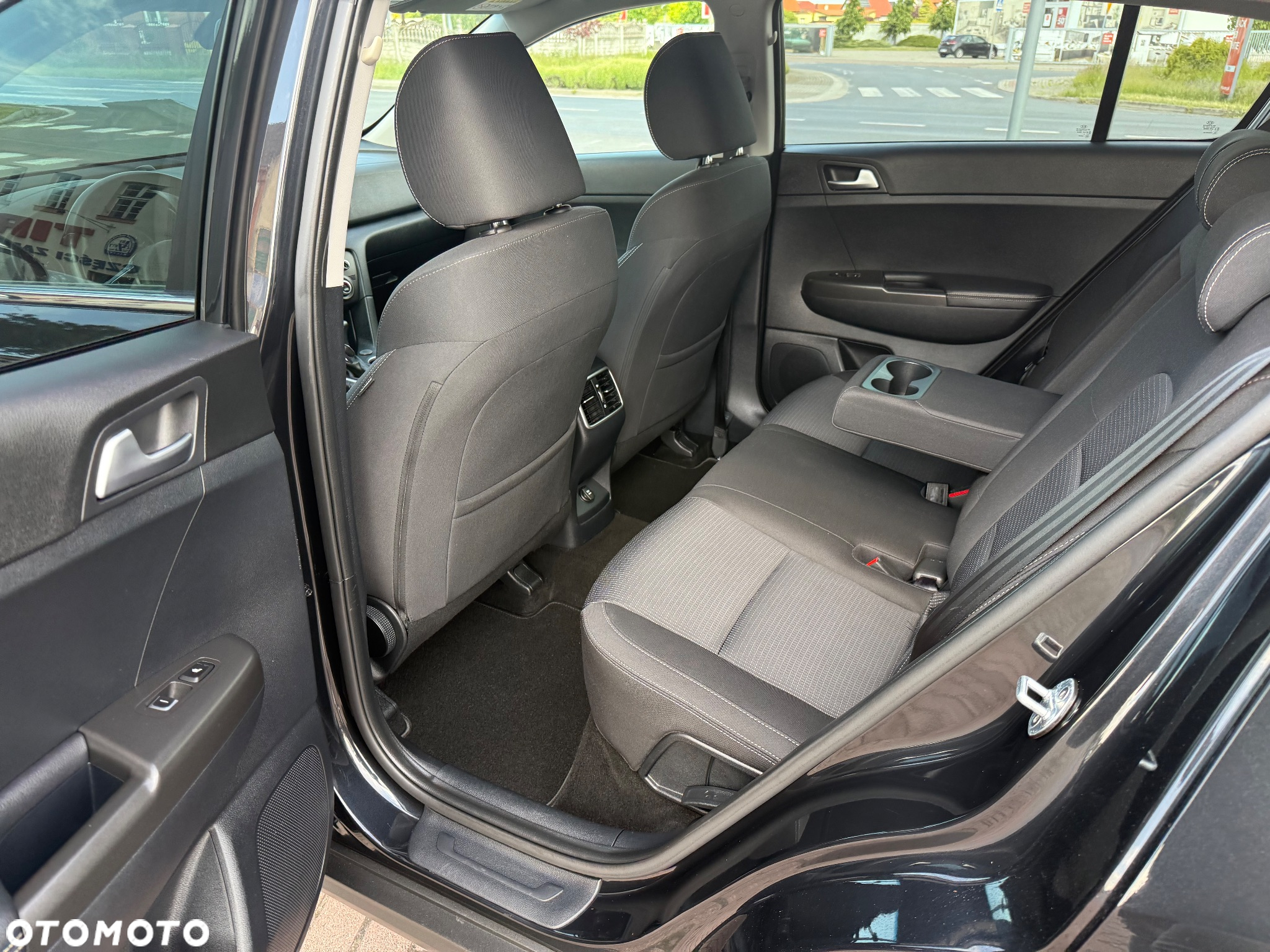 Kia Sportage 1.6 T-GDI Business Line 4WD DCT - 12