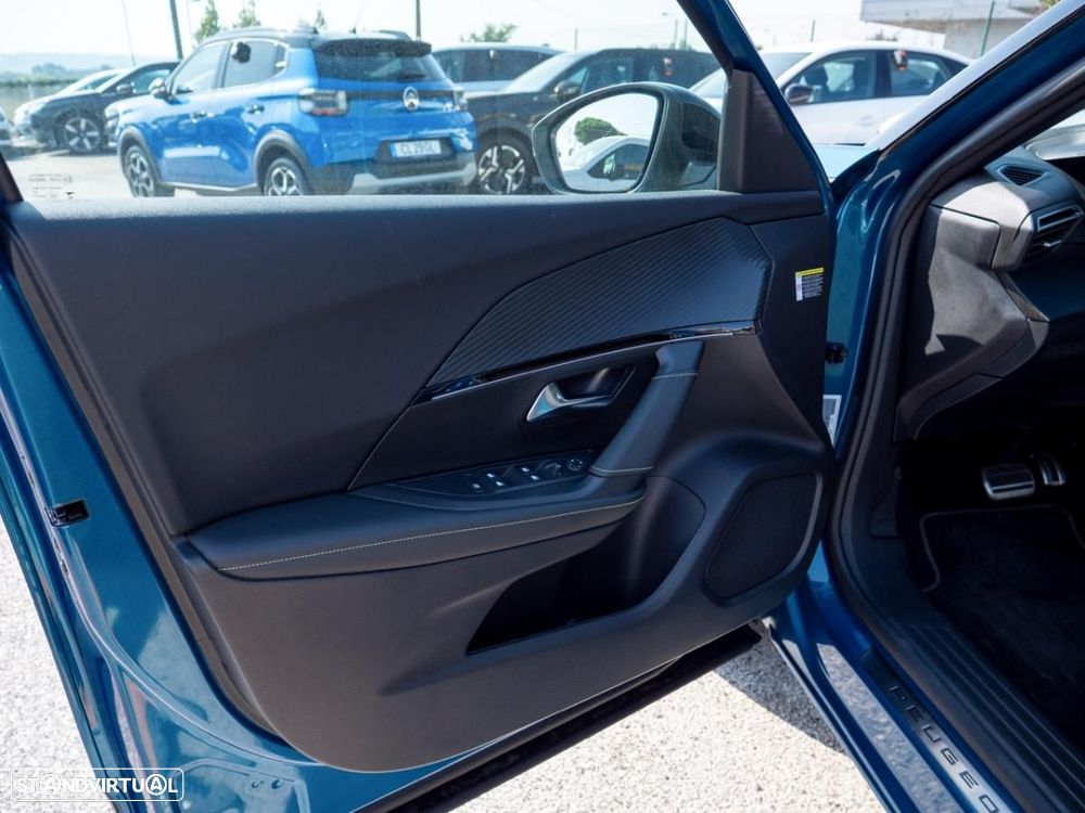 Peugeot e-2008 54 kWh GT - 21