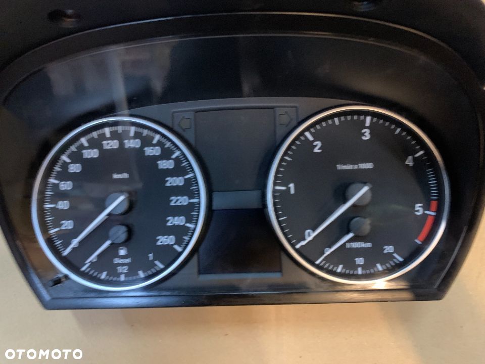 Licznik 9166846 manual diesel Bmw e90 e91 320d 293 tys. km - 2