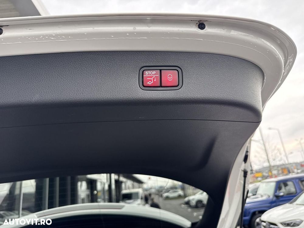 Mercedes-Benz GLC 300 e 4MATIC - 15