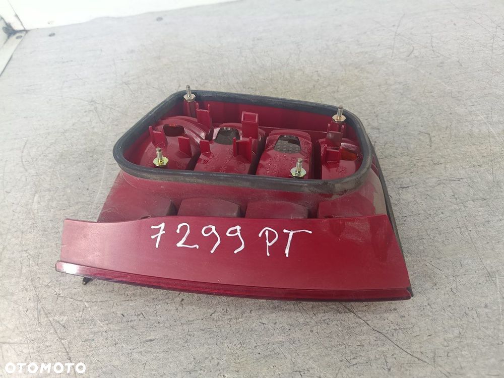 LAMPA TYLNA PRAWA SKODA FABIA I FL KOMBI - 4