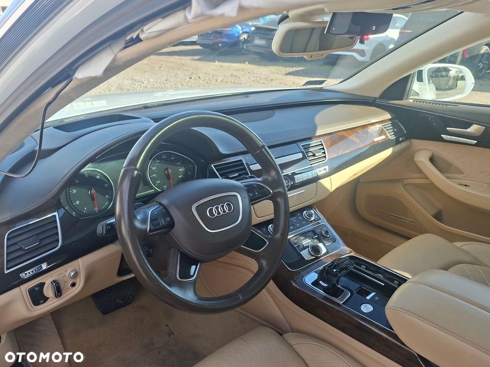Audi A8 4.0 TFSI L Quattro - 16