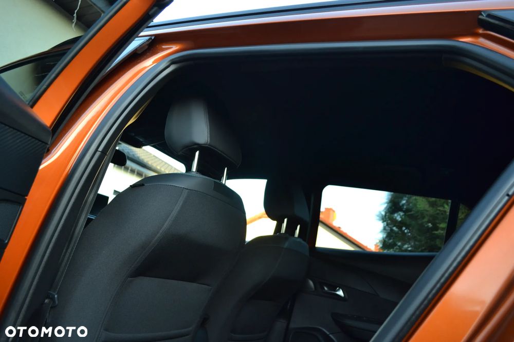 Peugeot 2008 1.2 PureTech Allure Pack S&S EAT8 - 19