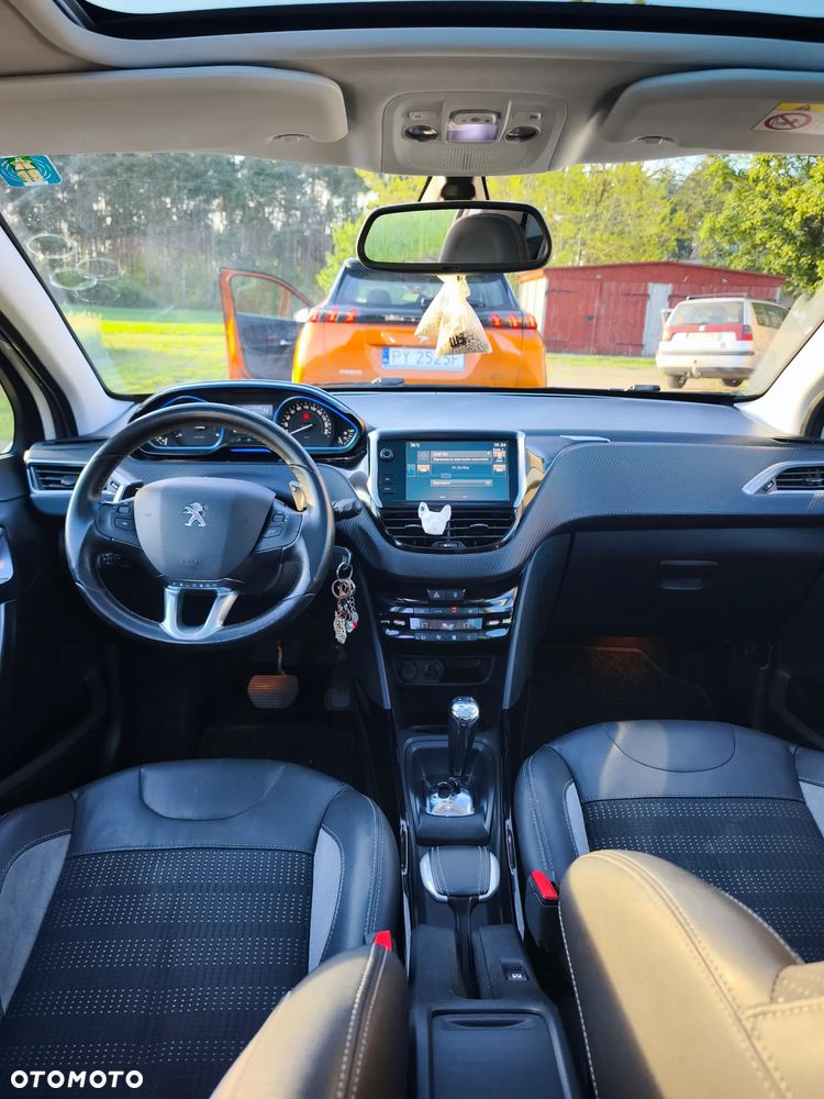 Peugeot 2008 - 11