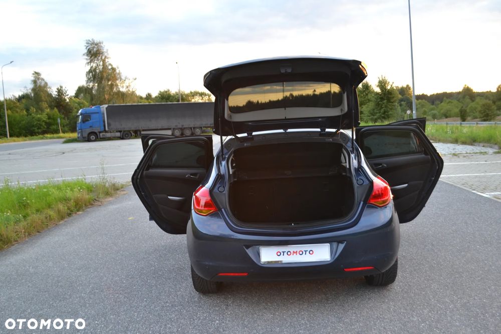 Opel Astra - 30