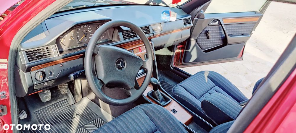 Mercedes-Benz W124 (1984-1993) - 9