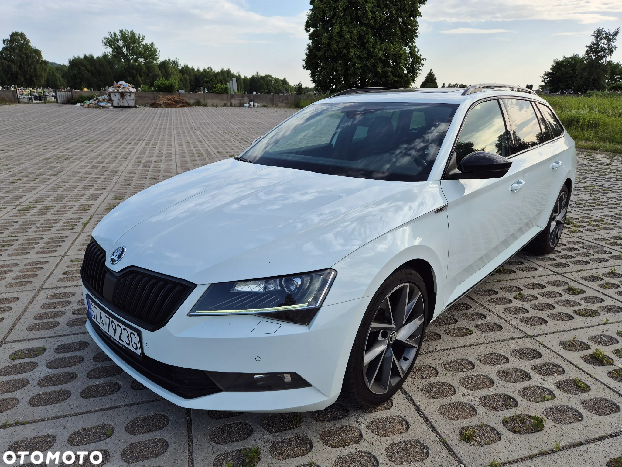Skoda Superb 2.0 TDI 4x4 DSG Sportline - 38
