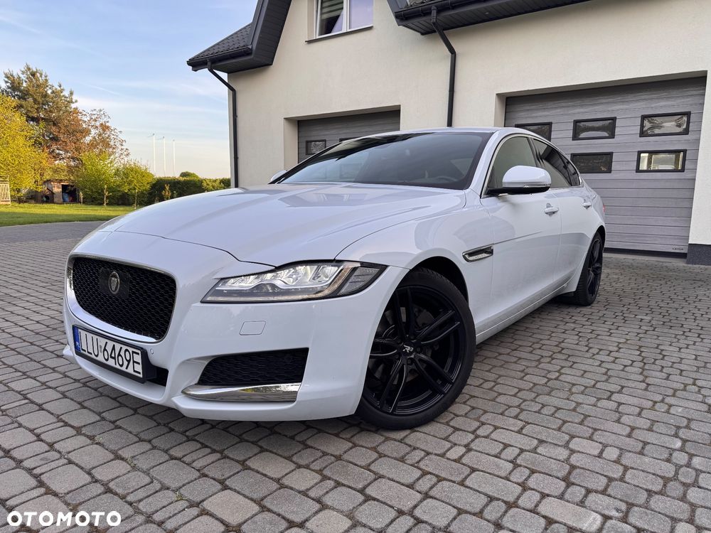 Jaguar XF 20d Prestige - 2