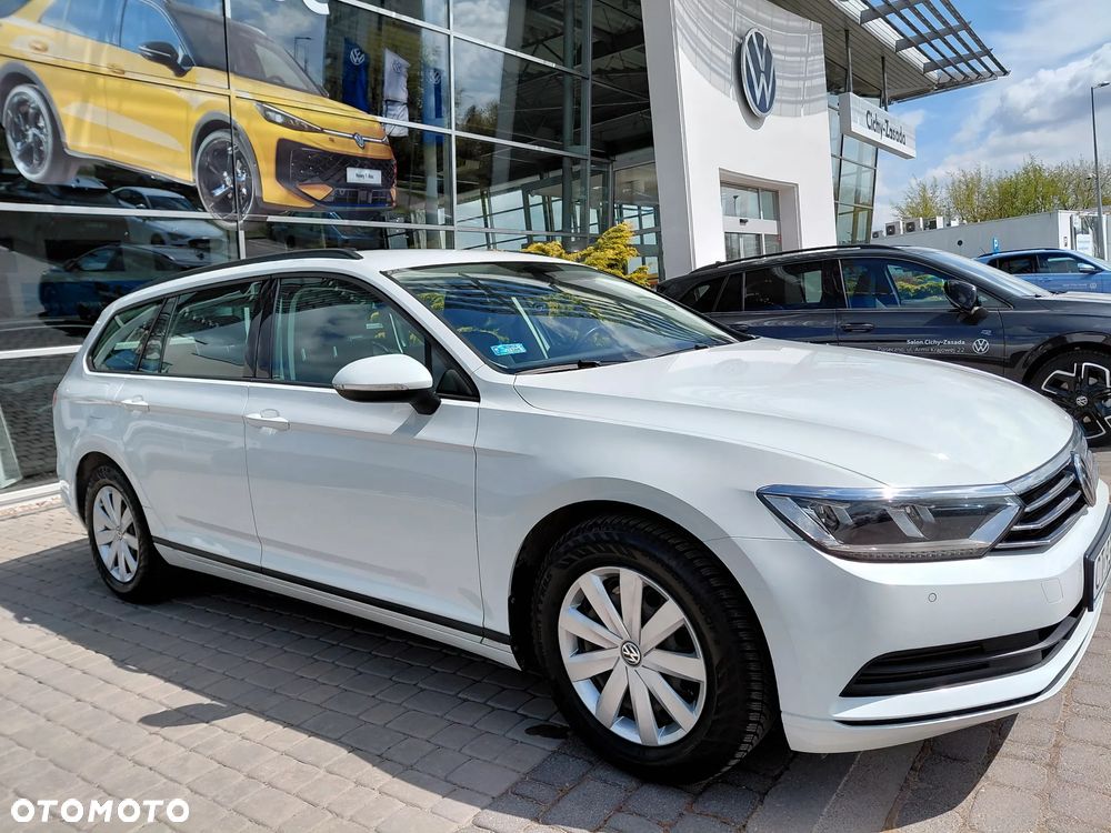 Volkswagen Passat 1.4 TSI BMT Trendline - 2