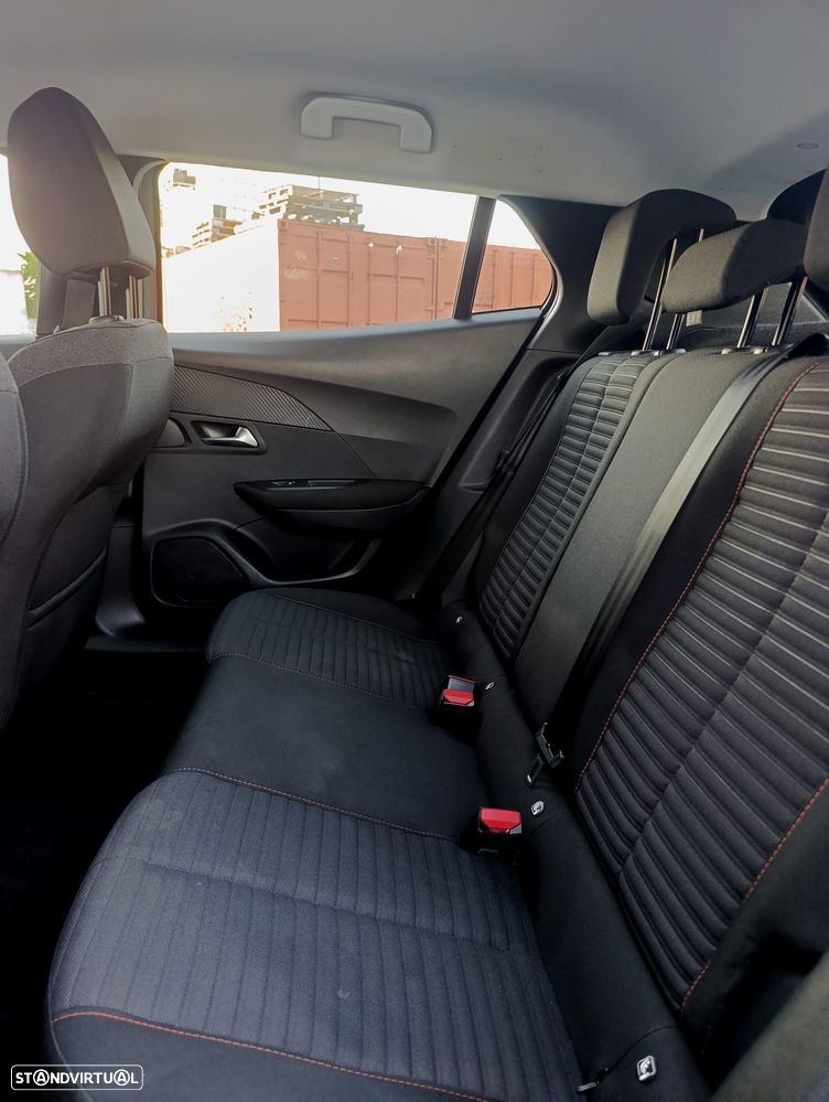 Peugeot 2008 - 13
