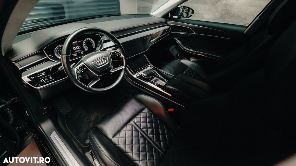 Audi A8 - 30