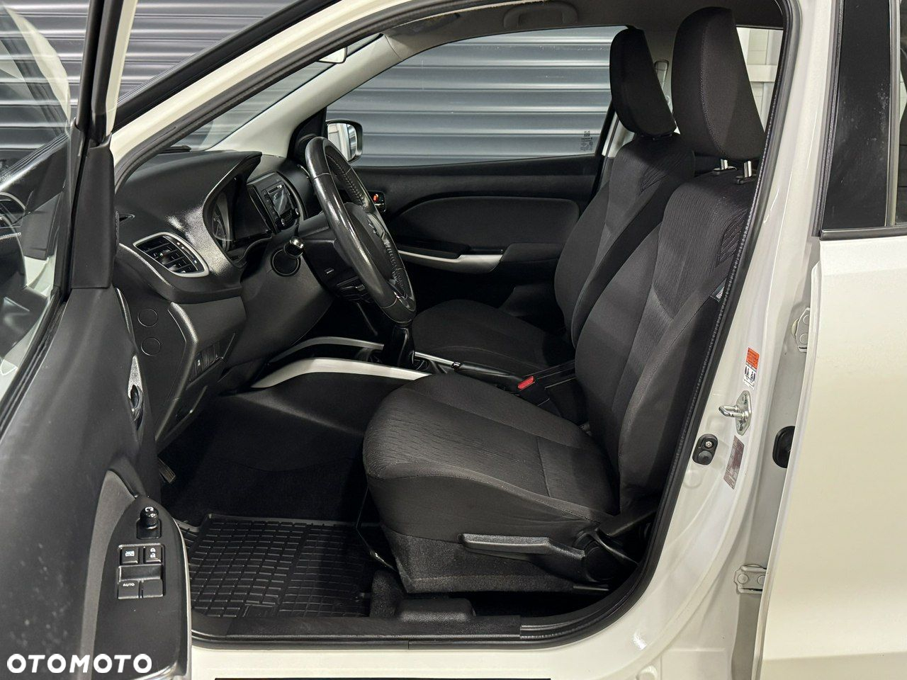 Suzuki Baleno - 10