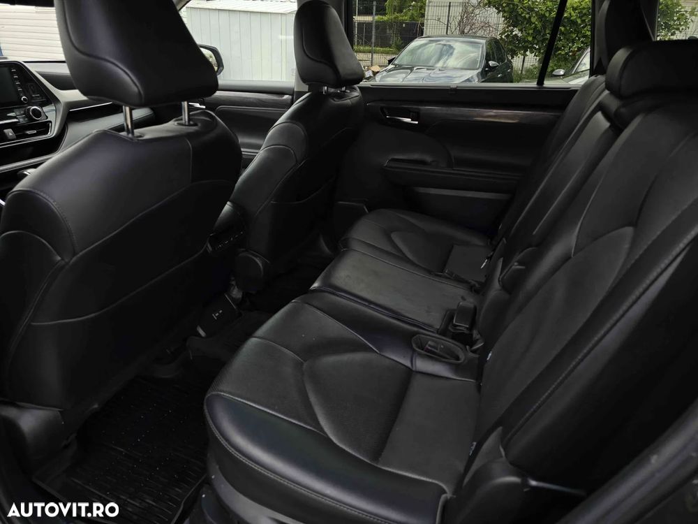 Toyota Highlander - 10