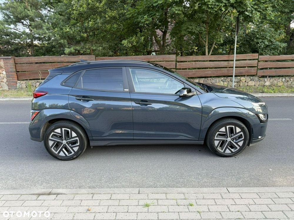 Hyundai Kona 49kWh Executive Plus - 3
