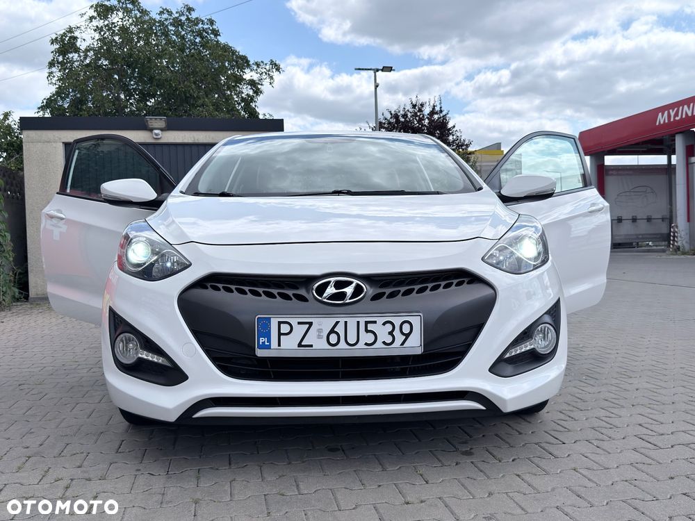 Hyundai i30 1.6 CRDi Premium - 13