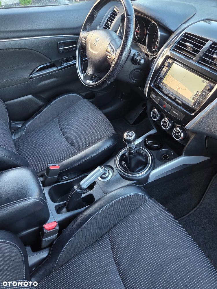 Peugeot 4008 - 32