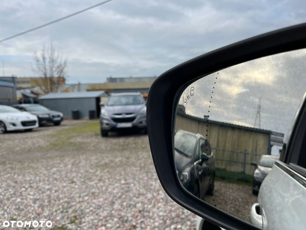 Renault Espace 1.6 dCi Energy Initiale Paris EDC 7os - 17