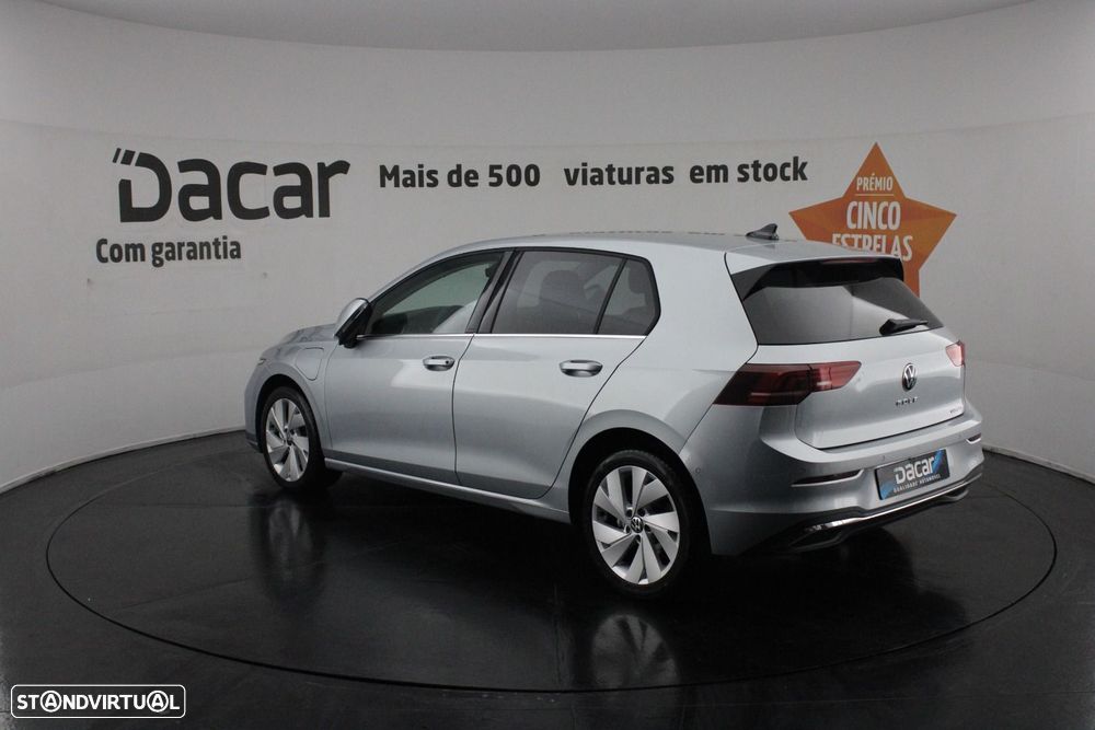 Volkswagen Golf 1.5 TSI e-Hybrid Style DSG — fotografia 5