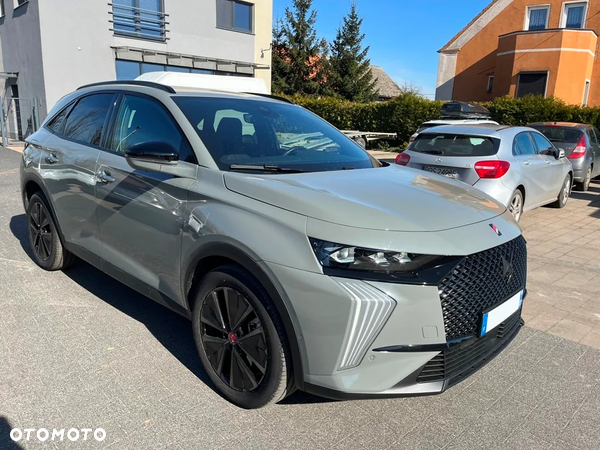 DS Automobiles DS 7 Crossback 1.6 E-Tense Performance Line +