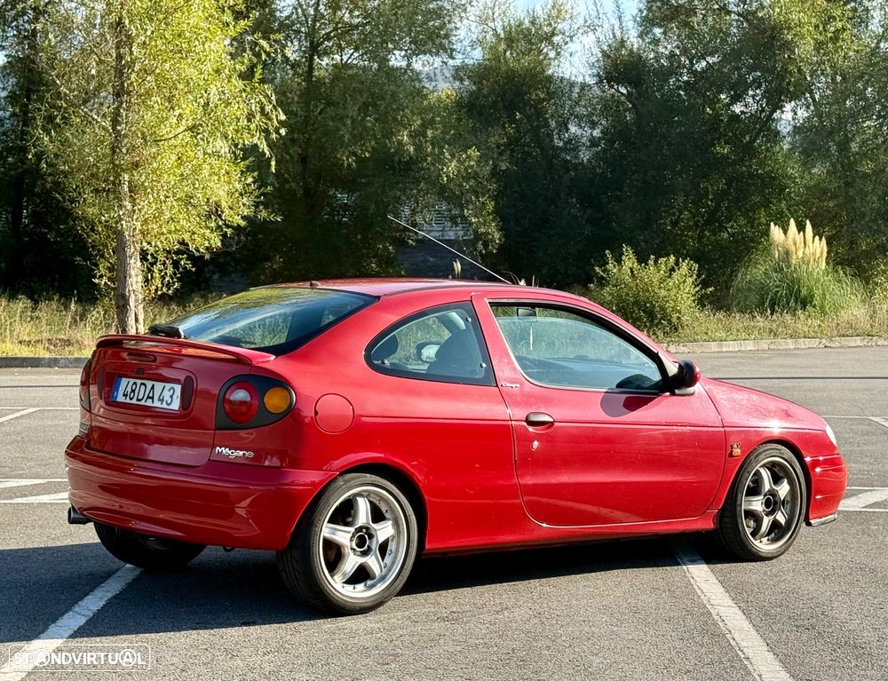 Renault Mégane Coupe 2.0 16V - 8