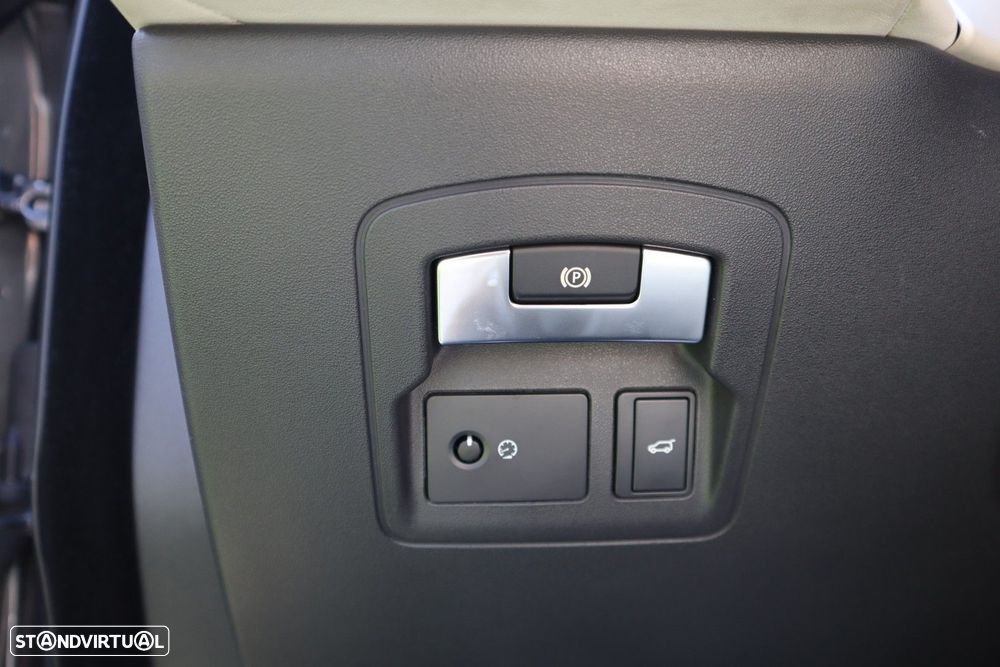 Land Rover Range Rover Velar 3.0 D R-Dynamic HSE - 54