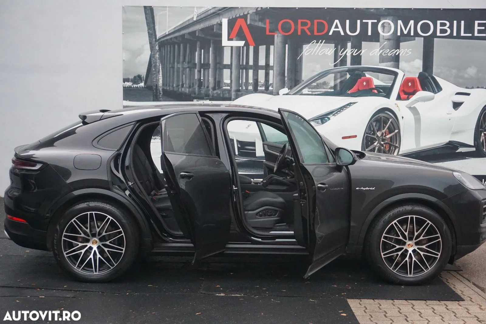 Porsche Cayenne Coupe S E-Hybrid - 11