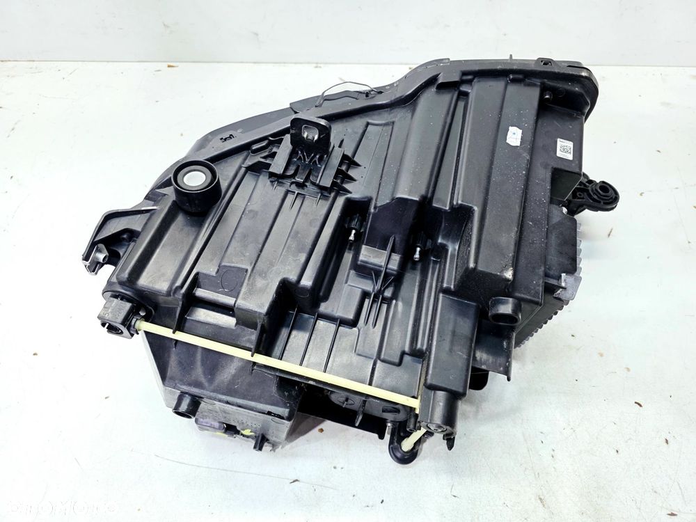 REFLEKTOR LAMPA PRAWY PRZÓD MATRIX AUDI Q4 E-TRON 89A941036A 19/26 - 10
