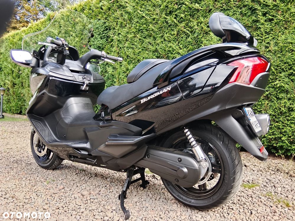 Suzuki Burgman - 11