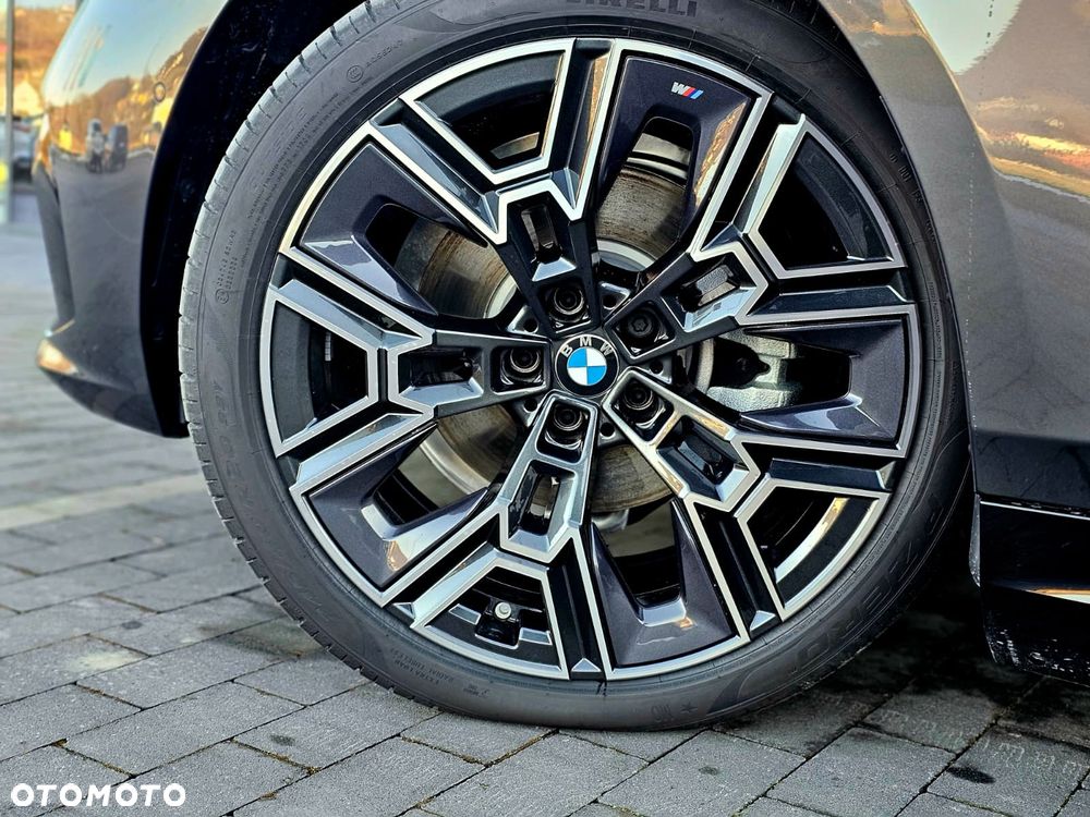 BMW Seria 5 530e xDrive PHEV - 19