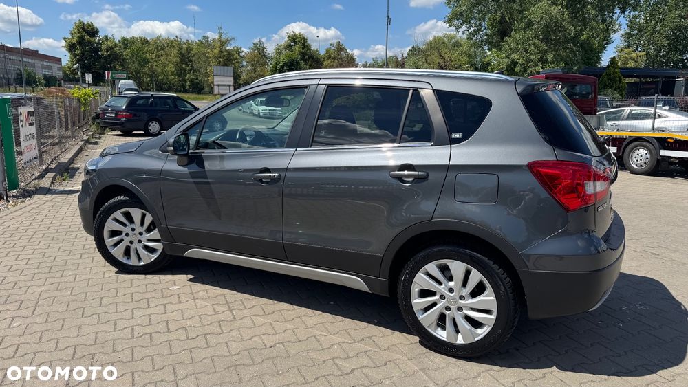 Suzuki SX4 S-Cross 1.4 T Premium - 8