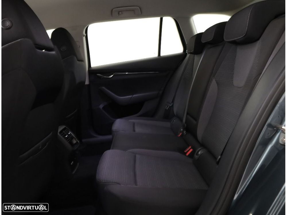 Skoda Octavia Break 2.0 TDI Ambition DSG - 25