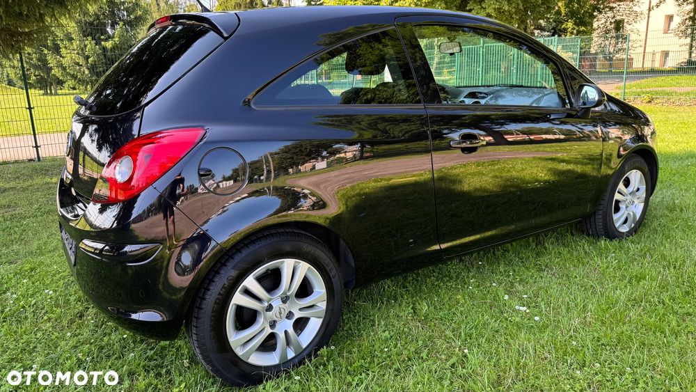 Opel Corsa 1.4 16V Satellite - 5