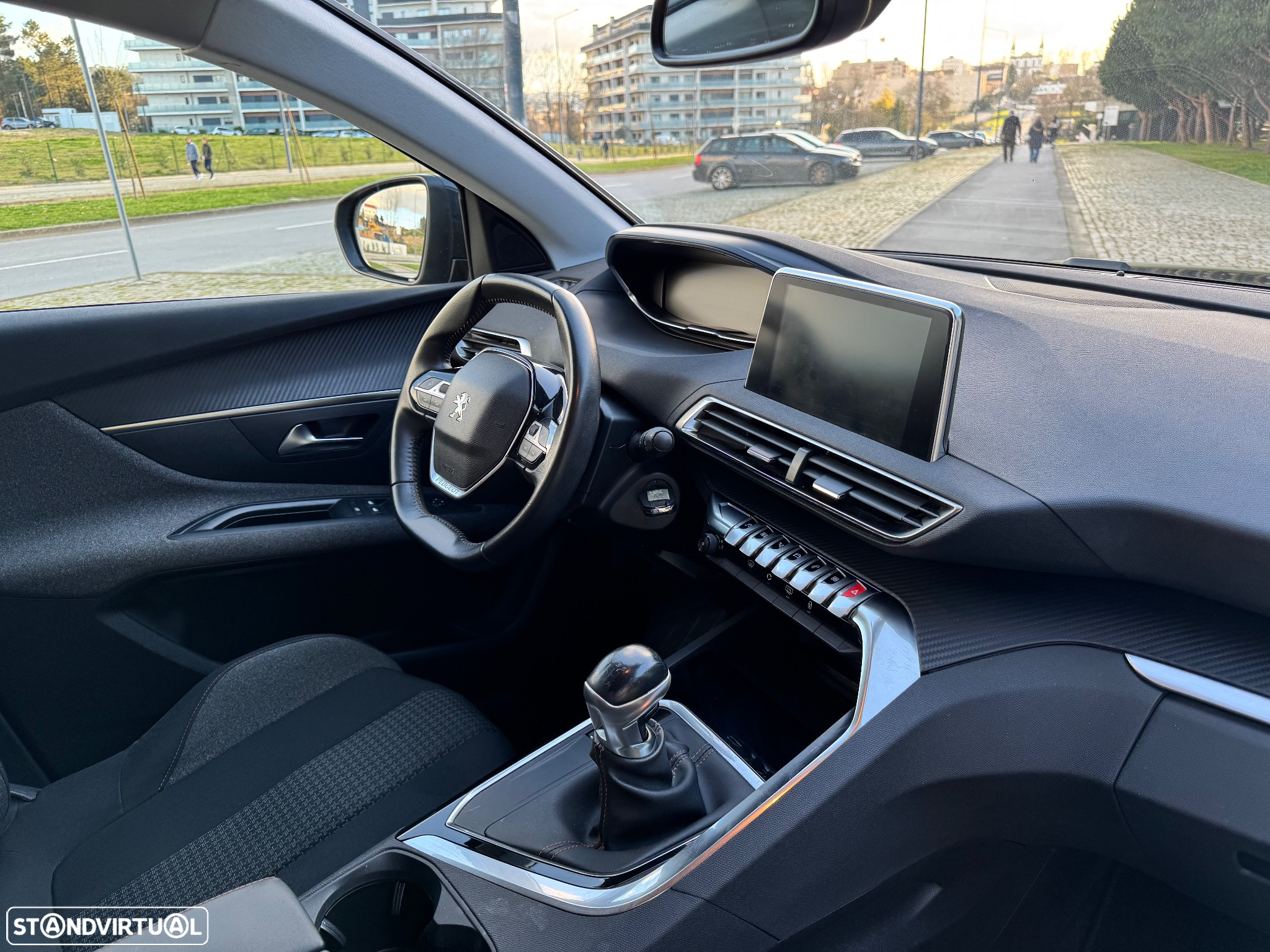 Peugeot 3008 1.5 BlueHDi Active - 29