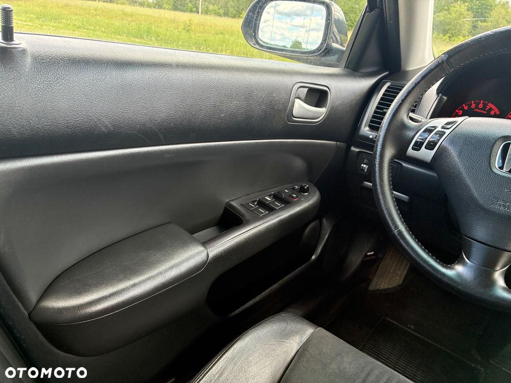 Honda Accord 2.0 i Executive - 29