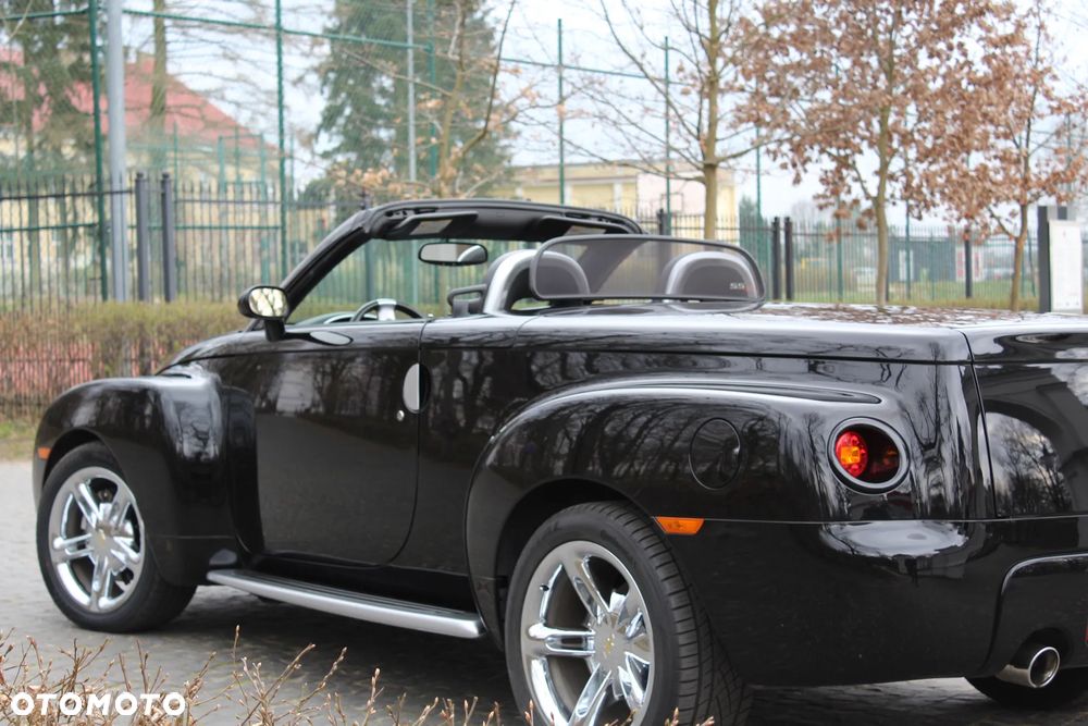 Chevrolet SSR - 18