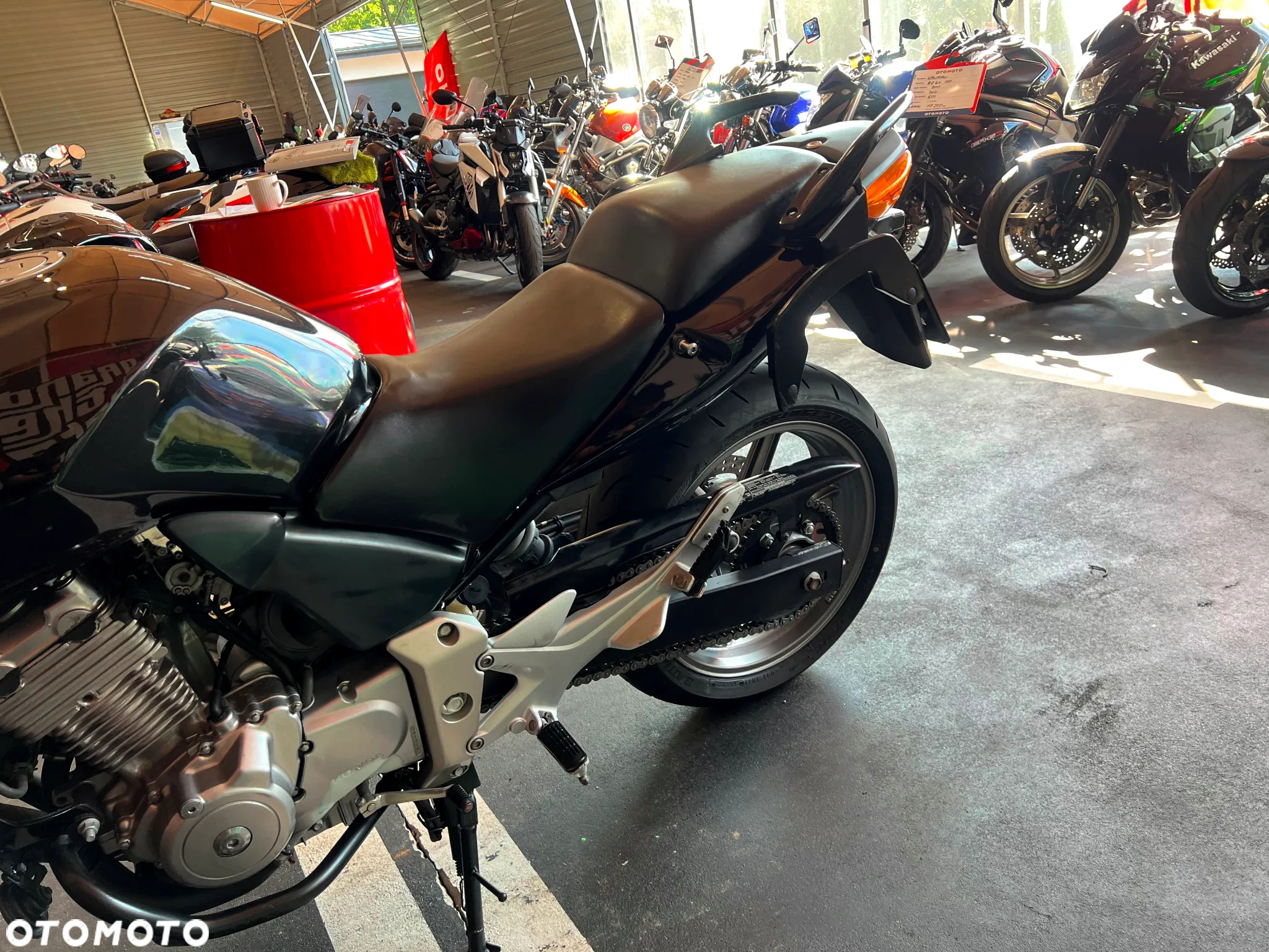 Honda CBF - 12