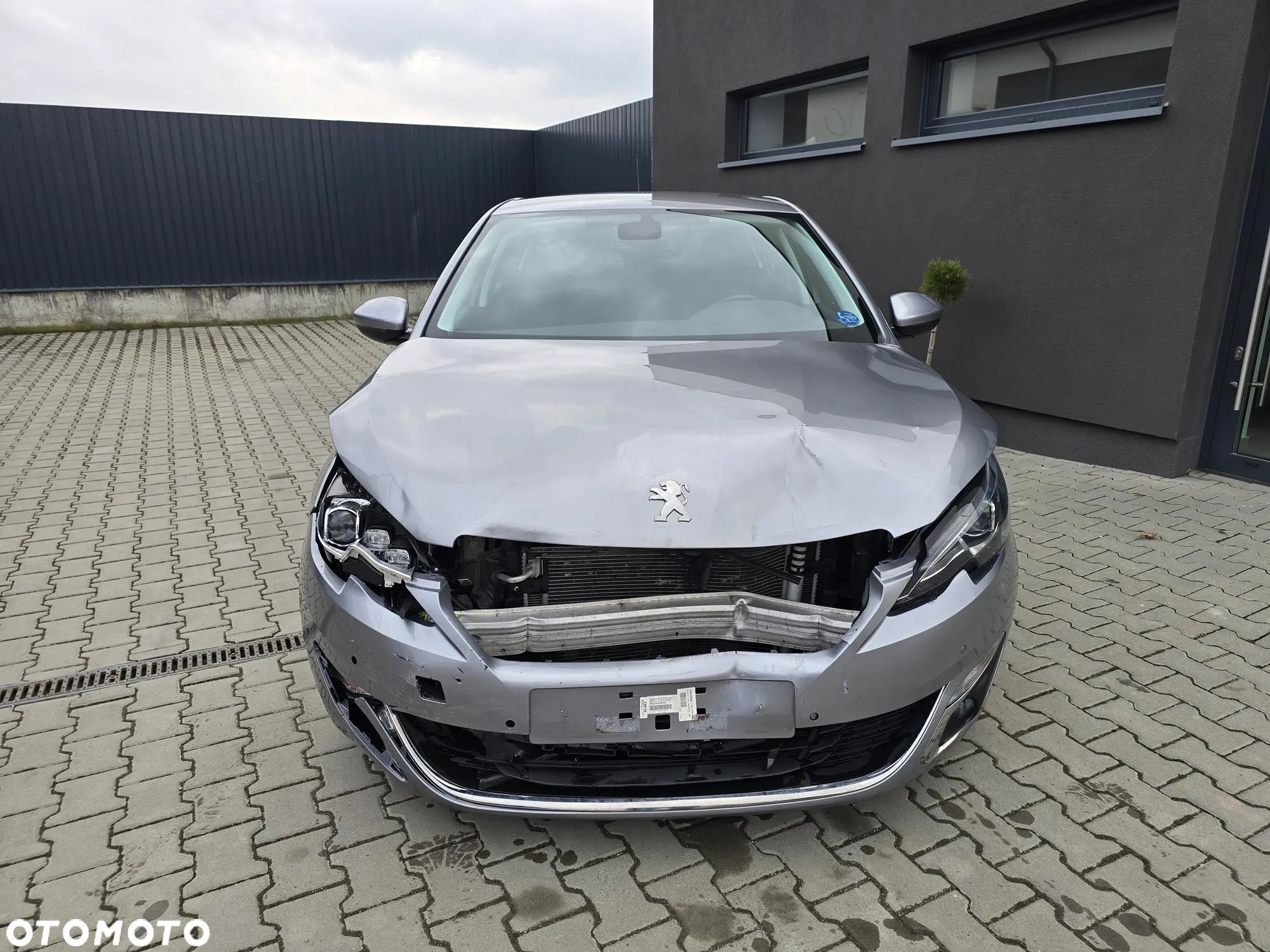 Peugeot 308 1.2 PureTech Allure S&S EAT6 - 6
