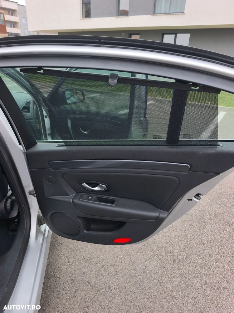 Renault Laguna dCi 110 FAP Expression - 8