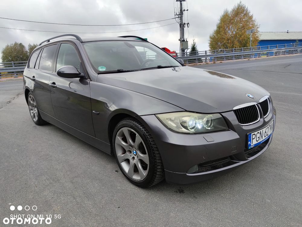 BMW Seria 3 320i - 8